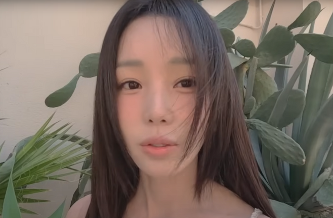 가수 남규리. 유튜브 채널 '귤멍' 캡처.