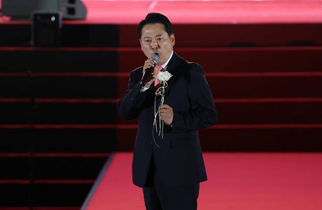 장동혁 국민의힘 대표 후보가 22일 오후 충북 청주 오스코에서 열린 국민의힘 제6차 전당대회에서 비전발표를 하고 있다. 뉴시스