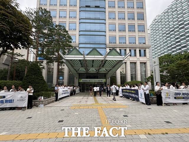 개포우성7차 재건축 조합은 23일 오후 시공사 선정 총회를 열고 삼성물산 건설부문과 대우건설 중 한 곳을 시공사로 선정한다. /공미나 기자