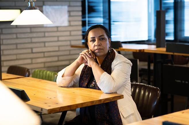 제27회 서울국제여성영화제(SIWFF)에 참석한 아프가니스탄 영화 감독 로야 사닷. SIWFF 제공