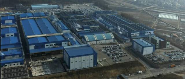 더블유씨피 공장 전경. 더블유씨피 제공.