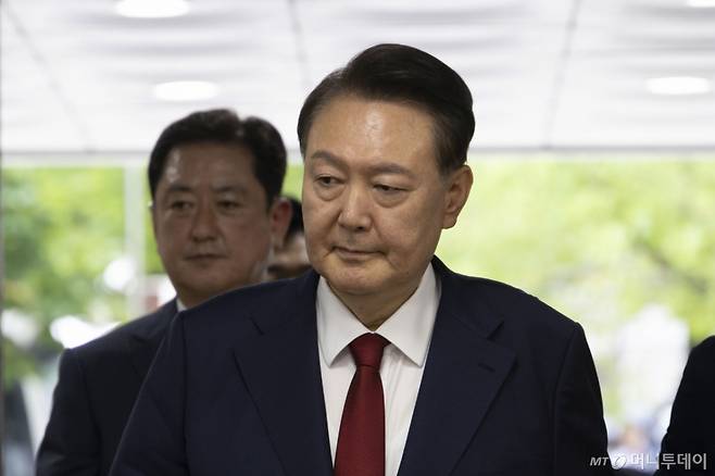 윤석열 전 대통령이 지난 7월9일 서울 서초구 서울중앙지방법원에서 열린 구속 전 피의자심문(영장실질심사)을 받기 위해 출석하고 있다./사진=뉴시스