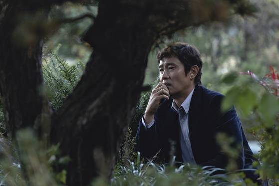 영화 '어쩔수가없다'의 한 장면. 사진 CJ ENM