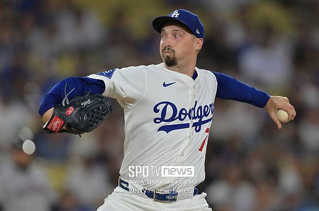 ▲ 30일(한국시간) 애리조나 다이아몬드벡스를 상대로 선발 등판했던 LA다저스 블레이크 스넬.