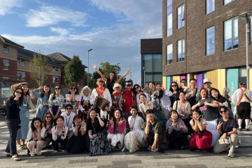 강원특별자치도교육청 국제교육원(원장:변미영)이 지난달 30일 국제교육원에서 성과 공유 워크숍을 마지막으로 ‘2025년 강원형 초·중등교사 영어심화연수’ 일정을 마무리했다. 이번 연수는 도내 초·중등 교사 30명을 대상으로 진행되었으며, 기본과정–적용과정–심화과정의 단계적 프로그램을 통해 교사들의 영어수업 전문성과 글로벌 역량을 체계적으로 강화했다.