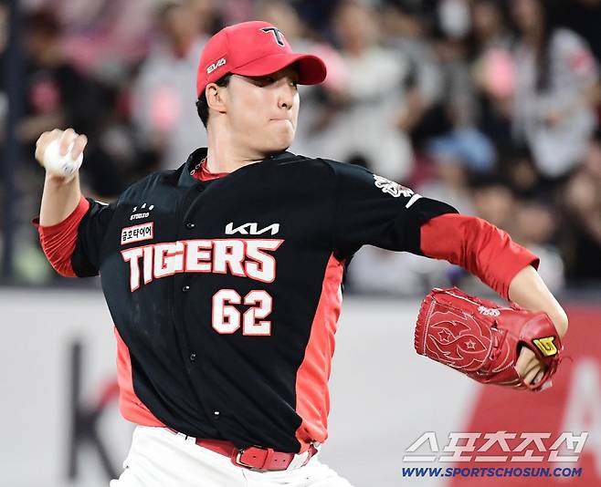 31일 수원 케이티위즈파크에서 열린 KT와 KIA의 경기. 9회 투구하는 KIA 마무리 정해영. 수원=송정헌 기자songs@sportschosun.com/2025.08.31/