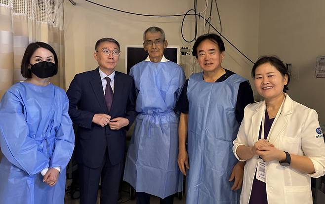 장튼위튼병원이 지난 8월 카자흐스탄 알마티에 있는 ‘KMC 소화기내시경센터’ 의료진을 대상으로 연수를 진행했다. 장튼위튼병원 제공