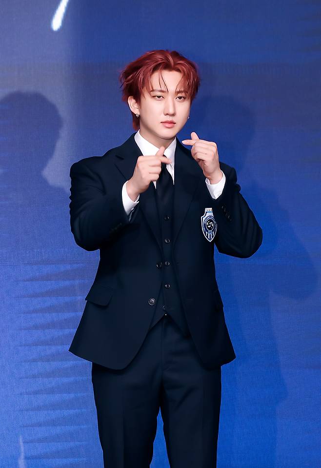 스트레이 키즈의 창빈이 22일 서울 영등포구 콘래드 서울 호텔에서 진행된 정규 4집 ‘카르마’ 발매 기자간담회에서 포즈를 취하고 있다. JYP엔터테인먼트