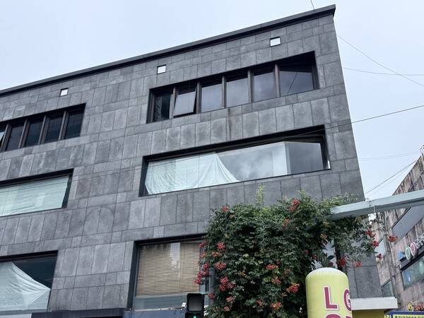 광주 충장로 초입에 위치한 '충장일가점'이 폐점 후 건너편 건물로 이전한다. 남궁유 기자