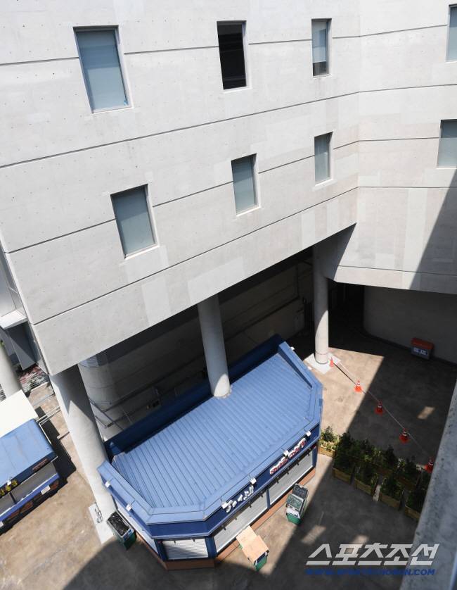 루버 추락 사고가 일어났었던 현장. 스포츠조선DB