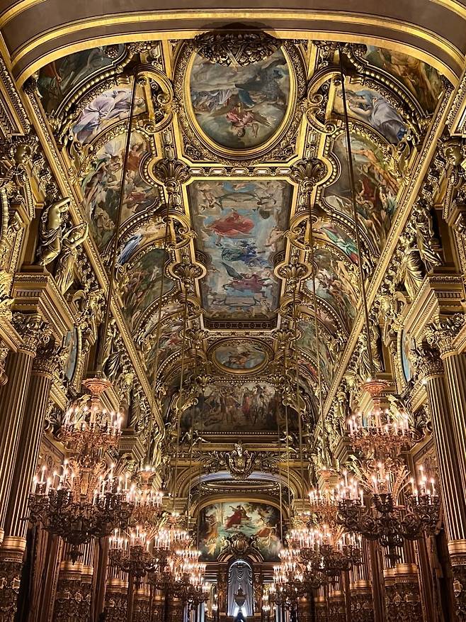 오페라 가르니에 내부 전경 / 사진. © 김선경