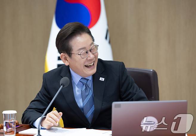 이재명 대통령이 2일 서울 용산 대통령실 청사에서 열린 제40회 국무회의를 주재하고 있다. (대통령실 제공. 재판매 및 DB 금지) 2025.9.2/뉴스1 ⓒ News1 허경 기자
