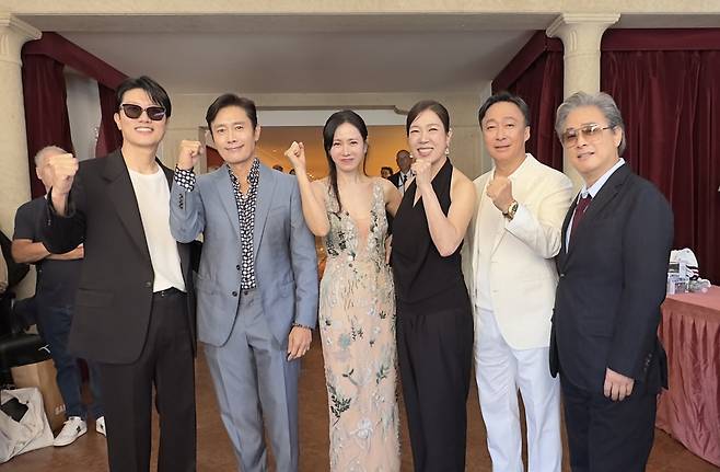 '어쩔수가없다' 팀(CJ ENM 제공)