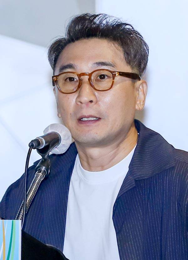 김진택 포항공대 IT융합공학과 교수가 인간의 진화방식에 대해 설명하고 있다. 프리랜서 황예찬