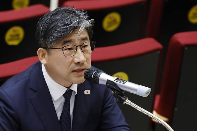 류덕현 재정기획보좌관이 4일 서울 용산 대통령실 청사에서 현안 관련 기자간담회를 하고 있다. 뉴시스