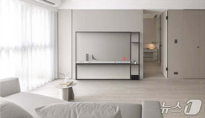 5일(현지시간) 독일 베를린에서 열린 IFA 2025 이노베이션 어워드에서 최고상인 '베스트 오브 IFA(Best of IFA)'로 뽑힌 LG 시그니처 올레드 T(LG전자 제공)