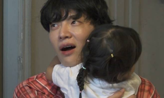 조카의 애교에 사르르 녹은 안재현. ‘나혼산’ 제공