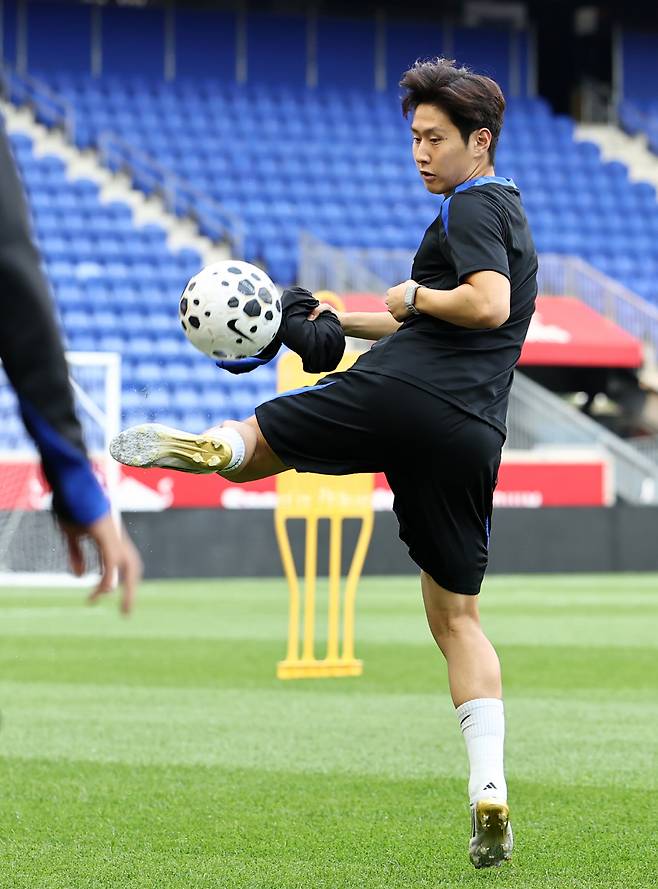 훈련하는 이강인<저작권자(c) 연합뉴스, 무단 전재-재배포, AI 학습 및 활용 금지>