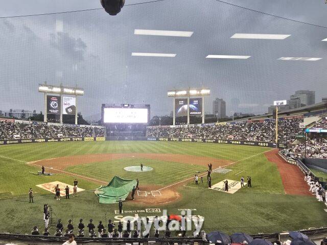 서울 잠실구장/잠실=김진성 기자 kkomag@mydaily.co.kr