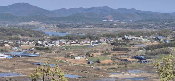 파주 민통선 북쪽 마을 중 통일촌 전경. 김영호기자