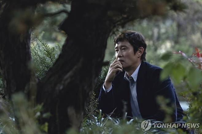박찬욱 감독의 신작 '어쩔 수가 없다' 주연을 맡은 배우 이병헌