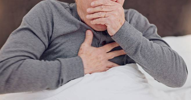 폐 기능 악화를 초래하는 만성 폐쇄성 폐 질환의 증상이 주목된다. 사진은 기사 내용과는 무관함. /사진=클립아트코리아