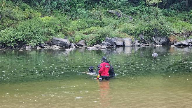 7일 오전 8시 40분쯤 경북 안동시 도산면의 낙동강변에서 40대 남성이 숨진 채 발견됐다. 경북소방본부 제공