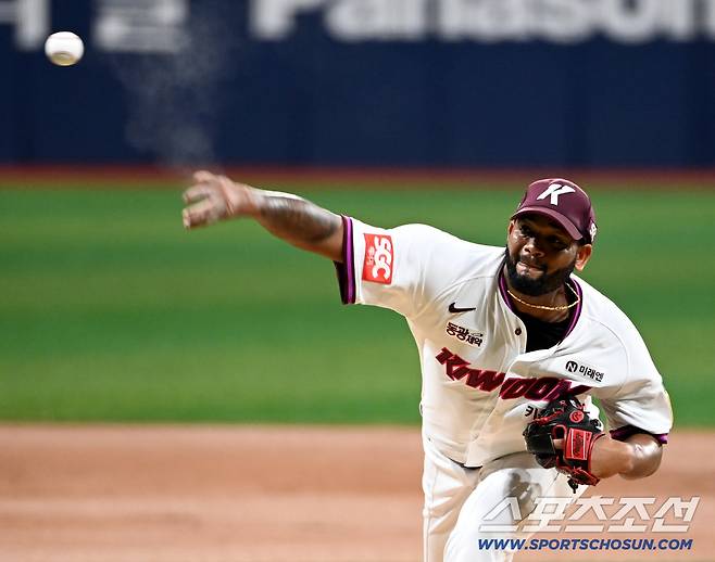 9일 고척스카이돔에서 열린 LG와 키움의 경기, 키움 선발투수 알칸타라가 역투하고 있다. 고척=허상욱 기자wook@sportschosun.com/2025.09.09/