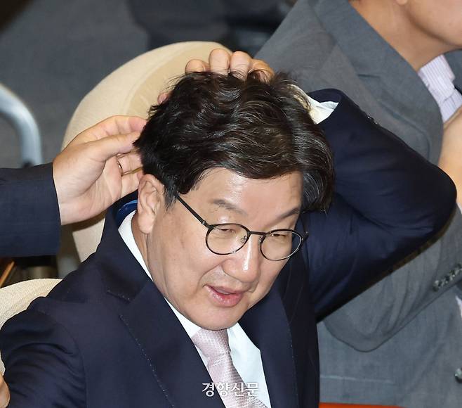 권성동 국민의힘 의원이 9일 본인에 대한 체포동의안이 보고된 국회 본회의에 참석하고 있다. 박민규 선임기자