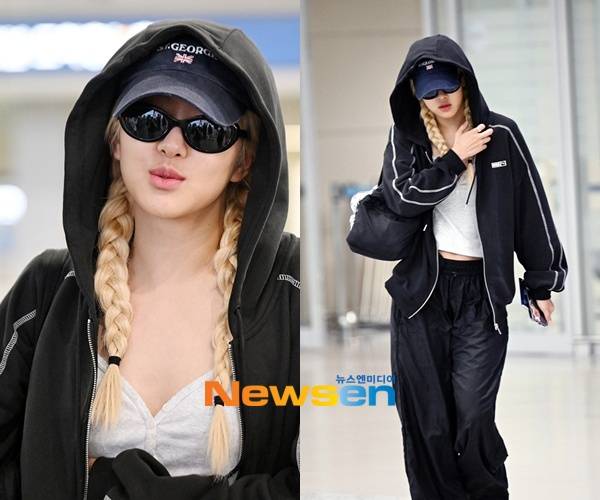 ‘2025 MTV 비디오 뮤직 어워즈’(이하 ‘2025 VMA’) 일정을 마치고 미국 뉴욕에서 입국한 로제