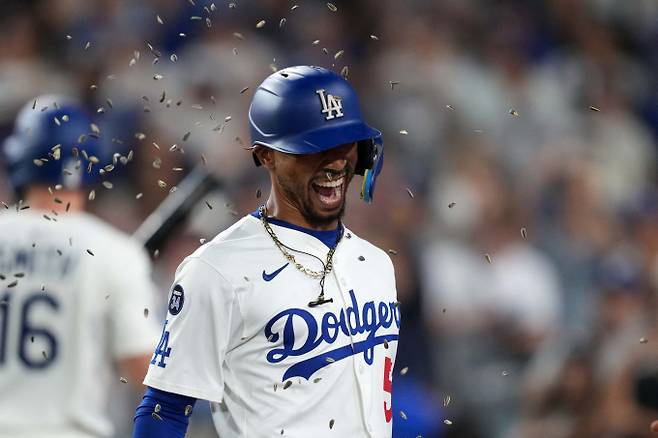 LA다저스가 콜로라도 로키스와의 3연전에서 모두 승리를 챙겼다. 사진은 다저스에서 활약 중인 무키 베츠의 모습. /사진=로이터
