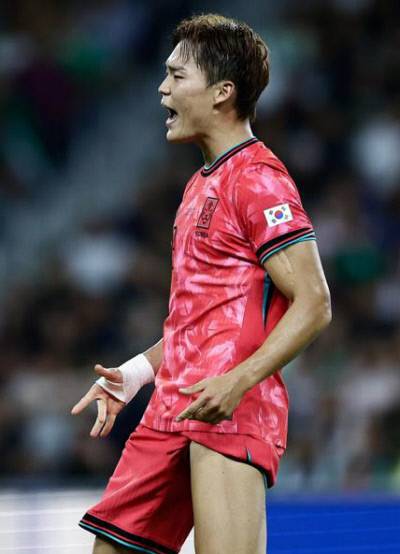 한국 축구대표팀 오현규가 지난 10일 미국 테네시주 내슈빌의 지오디스파크에서 열린 멕시코와 친선경기에서 골을 넣은 뒤 환호하고 있다. 대한축구협회 제공