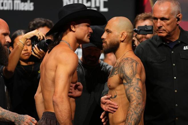 제앙 실바(오른쪽)와 디에고 로페스. 사진=UFC