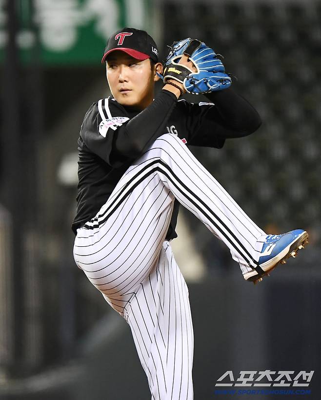 10일 서울 잠실구장에서 열린 LG-두산전. LG 선발투수 손주영이 투구하고 있다. 잠실=정재근 기자 cjg@sportschosun.com/2025.9.10/