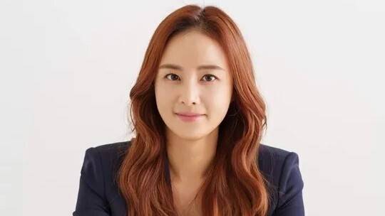 EBSi에서 ‘레이나’로 활약한 스타강사 김효은씨. 뉴시스