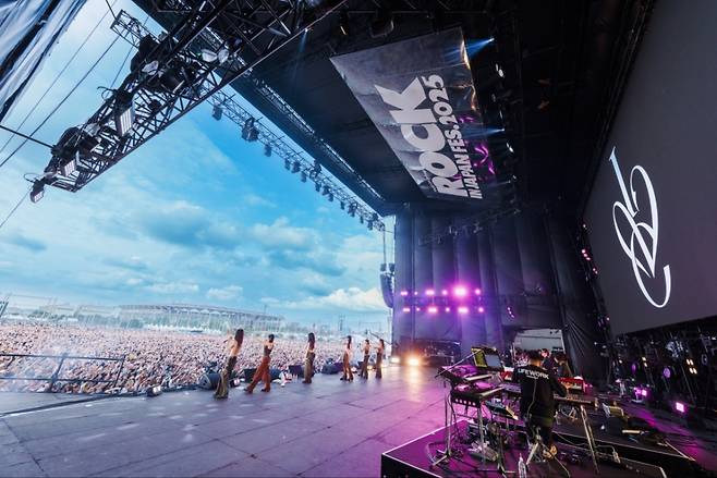 아이브 신드롬, '록 인 재팬 페스티벌 2025' 접수 열도 장악