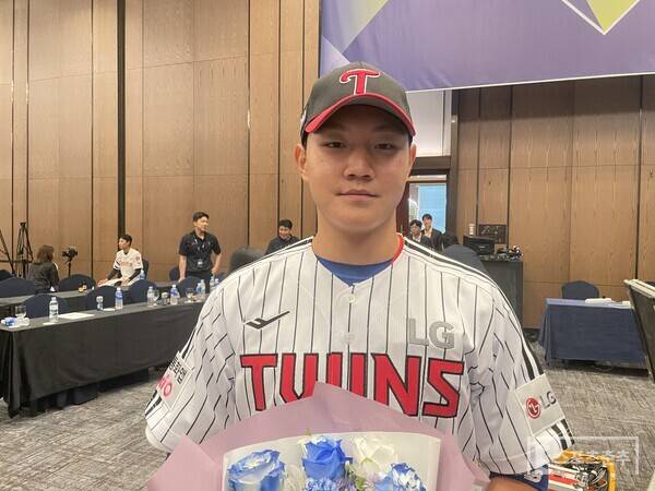 LG 유니폼을 입은 양우진(사진=스포츠춘추 배지헌 기자)