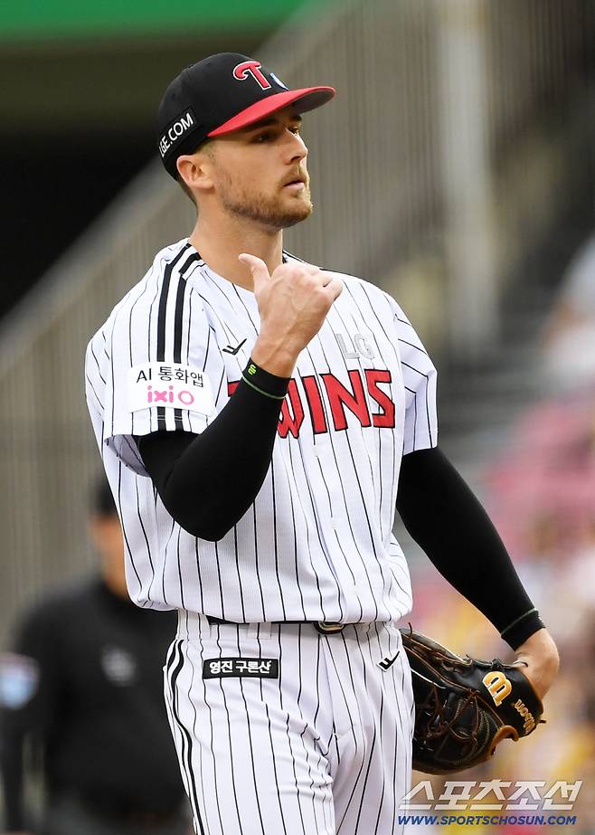 20일 잠실구장에서 열린 LG 트윈스와 삼성 라이온즈의 경기. LG 톨허스트가 역투하고 있다. 잠실=박재만 기자 pjm@sportschosun.com/2025.09.20/