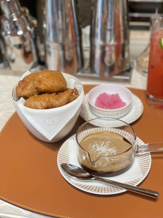 Maison chicken (Hong Yoo/The Korea Herald)