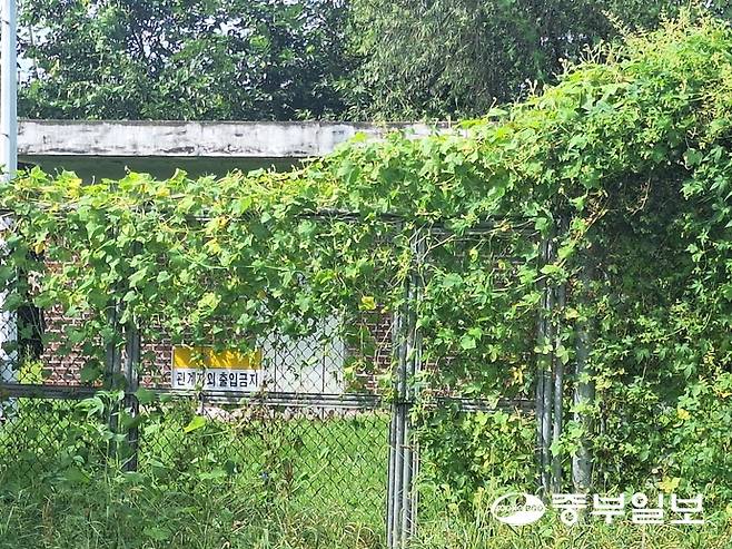 22일 유휴된 지 17년째인 포천 내촌취수장. 김두현 기자