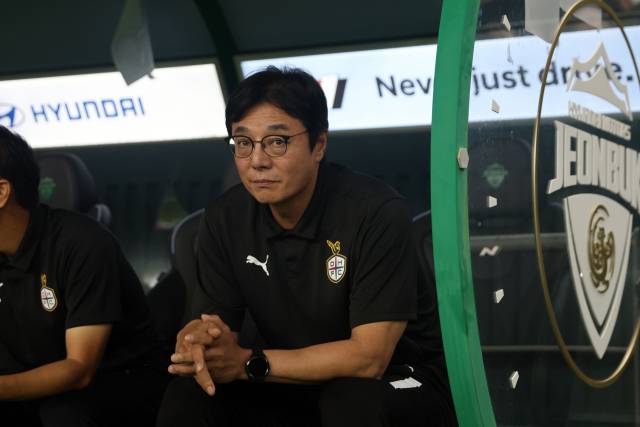 황선홍 대전하나시티즌 감독. 대전하나 제공