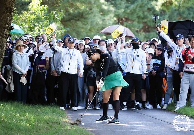 구름관중을 몰고 다니는 윤이나도 이번 대회에 출사표를 던져 관심이 쏠린다. 사진 | KLPGA