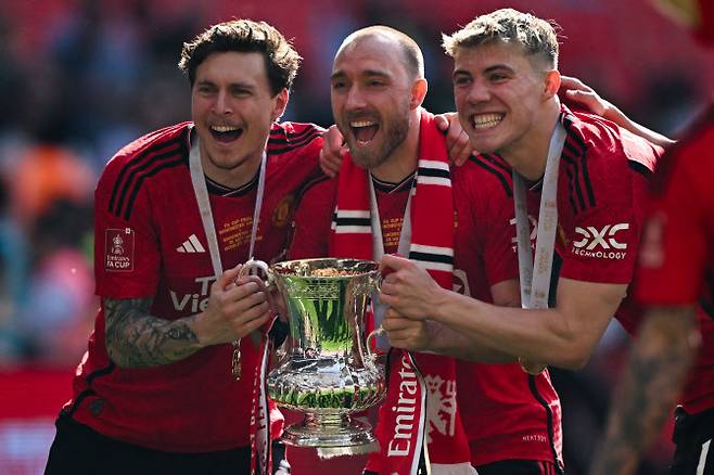 맨체스터 유나이티드 시절 크리스티안 에릭센(중앙). 사진=AFPBB NEWS