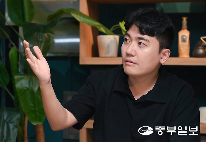 이민재 브레인치즈 대표가영상관제시스템 'Snatch AI Cube'의 알고리즘에 대해 소개하고 있다. 임채운기자