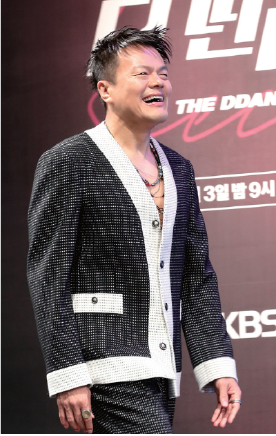 박진영은 가수와 제작자, 방송인의 영역을 넘나들며활발한 활동을 펼치고 있다./사진 뉴스1