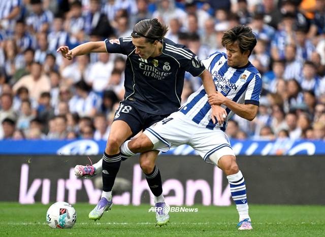 쿠보 타케후사(오른쪽). /AFPBBNews=뉴스1