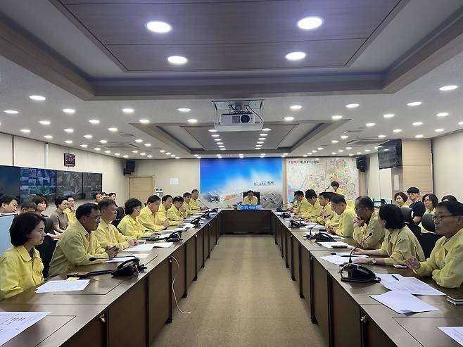 ▲ 정장선 평택시장 주재로 행정정보시스템 장애 대응 긴급 대책회의가 열리고 있다. /사진제공=평택시