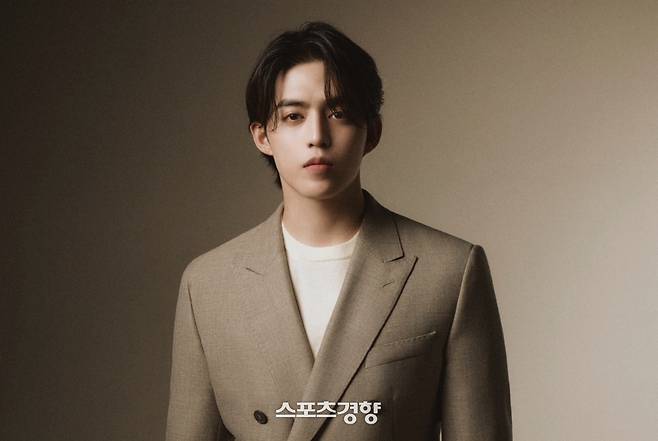 친형과의 관계를 직접 언급한 세븐틴 멤버 에스쿱스. 보스 제공