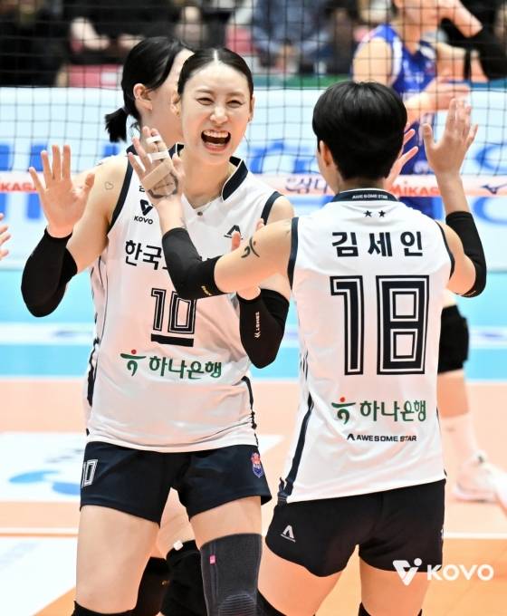 배유나(왼쪽)와 김세인. /사진=KOVO 제공