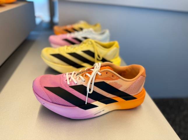 커스터마이징한 아디제로 EVO SL 제품들/사진=김다이 기자 @neverdie